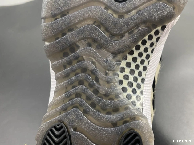 ANIMAL AIR INSTINCT 11 JORDAN AR0715-010 0715